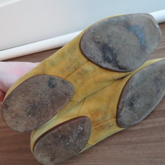 VINTAGE GUCCI Butter Yellow Suede Chukka Lace Up Flat Boots Booties - Size US 6 - Picture 14 of 15